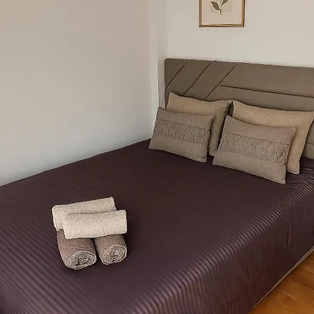 Rose Casa Vrnjacka Banja Apartmán *